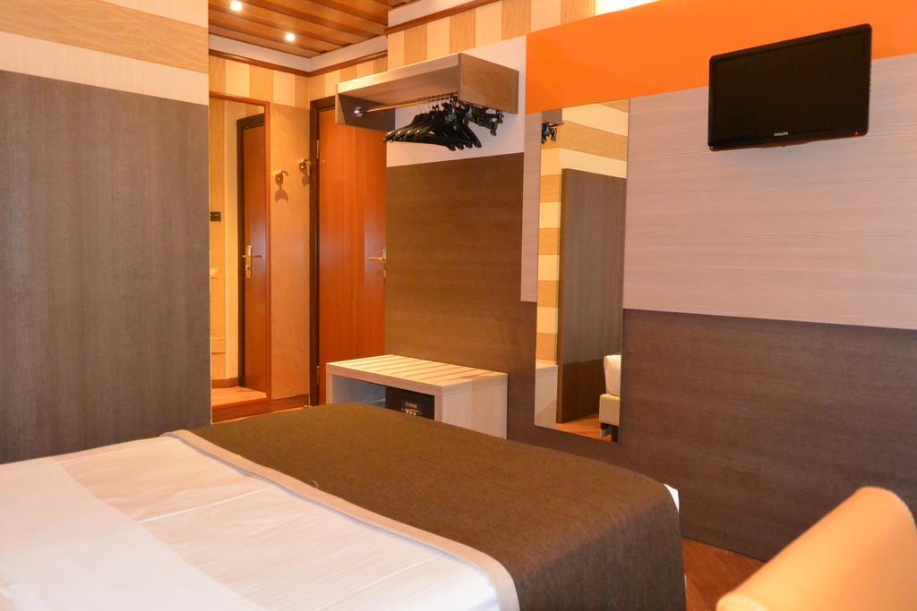 Hotel Metro Mediolan Zewnętrze zdjęcie